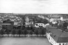 Skolgården från skolan tak ca 1914